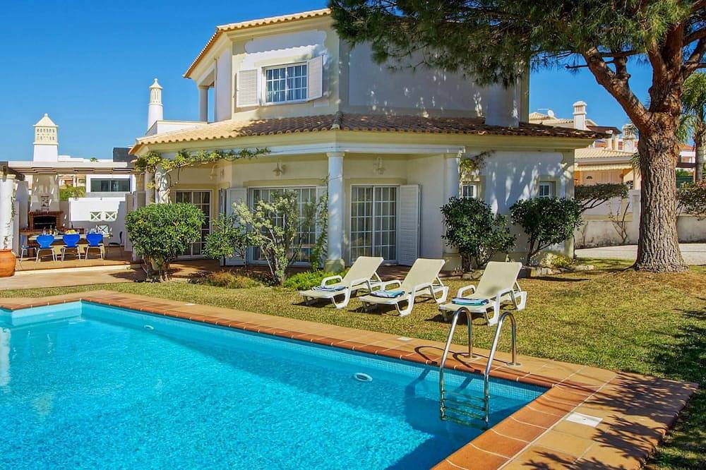 Casa vacanza a Guia a partire da 359€ a notte