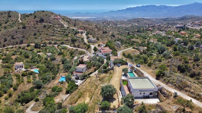 Chalet para 4 personas, con terraza además de piscina y jardín en Levante Almeriense - 3