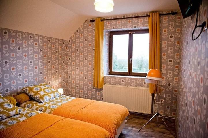 Location de vacances pour 6 personnes, avec terrasse et jardin à Mondrepuis - 2