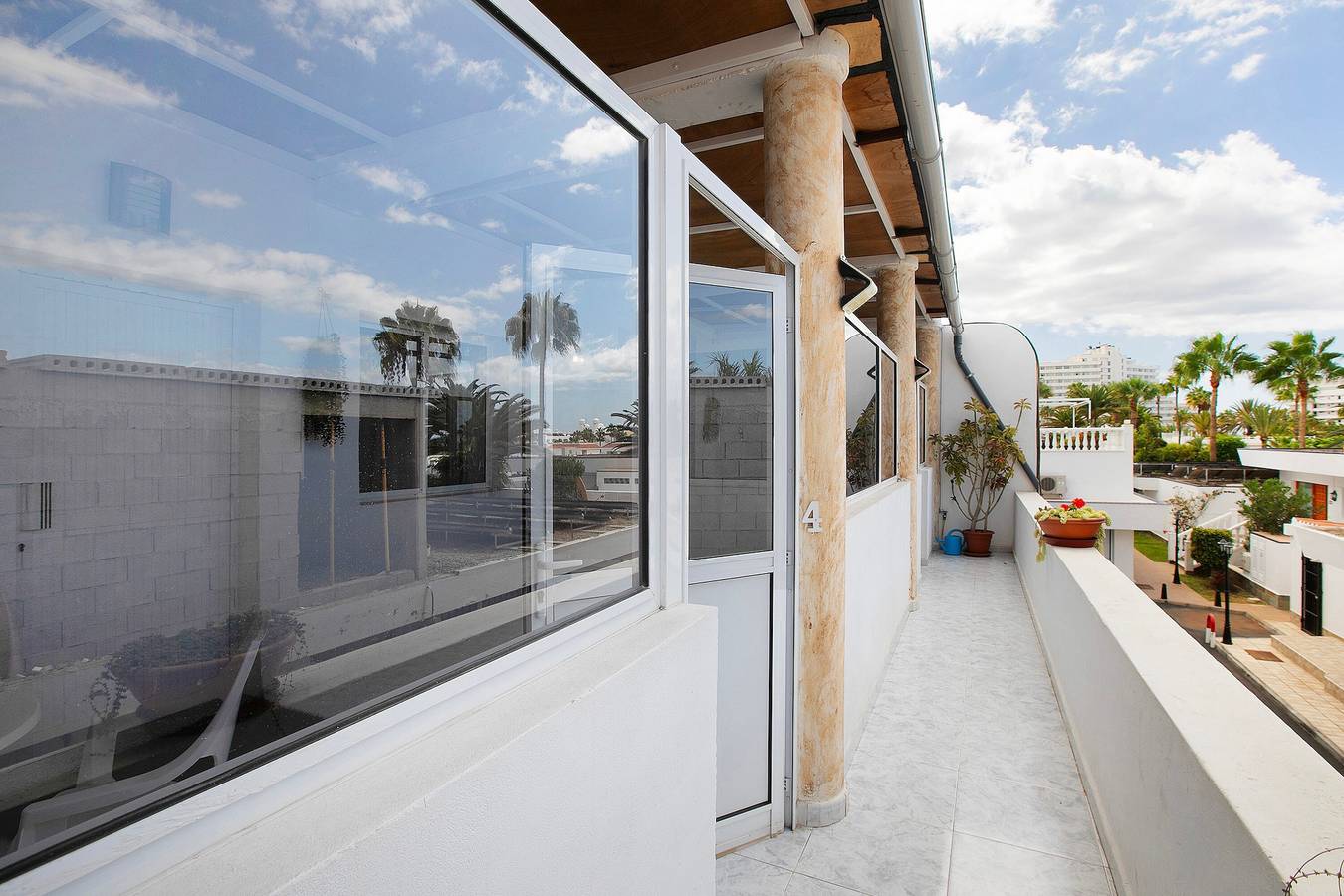 Vakantiestudio 'Estudio 4 Costa Adeje' met zeezicht, gedeeld zwembad en wifi, foto 13