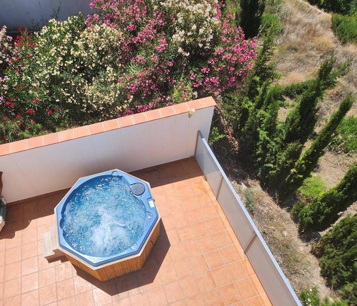 Casa rural para 10 personas, con vistas además de piscina y terraza en Canillas de Albaida - 2