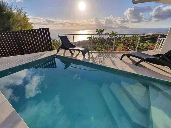Villa pour 4 personnes, avec vue ainsi que jardin et piscine dans Tahiti