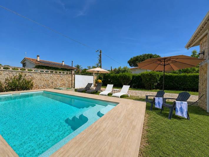 Casa rural para 6 personas, con Jardín en Alt Empordà - 4