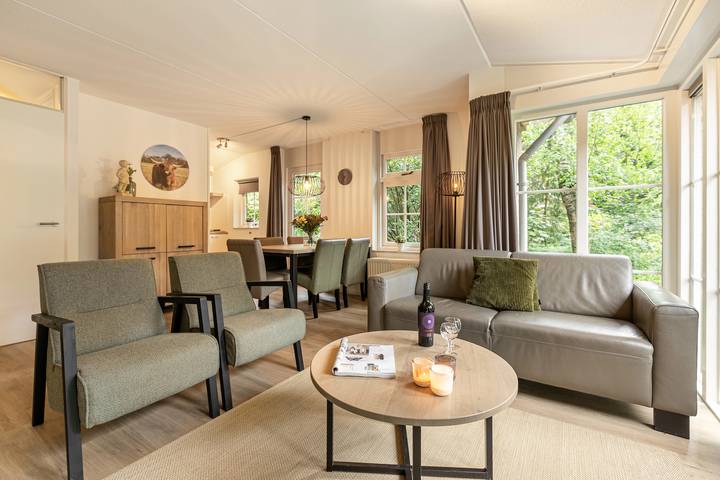 Bungalow pour 5 personnes, avec terrasse et balcon/terrasse - 1