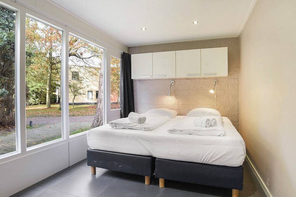 Wheelchair accessible bungalow for 12 persons in Drenthe