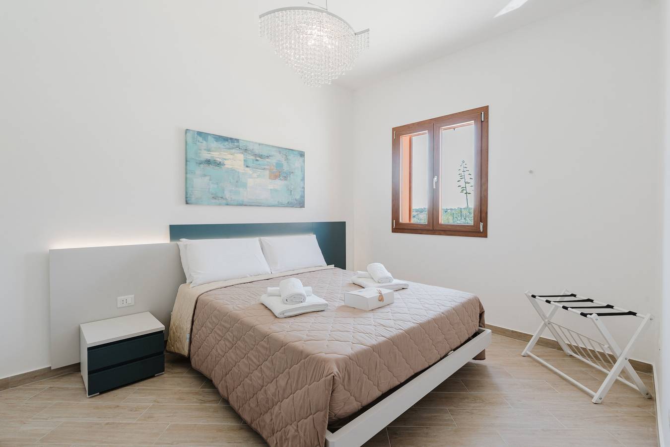 Apartamento entero, Apartamento 'Mareluce' con vistas a la montaña, Wi-Fi, aire acondicionado y piscina compartida in Provincia de Palermo