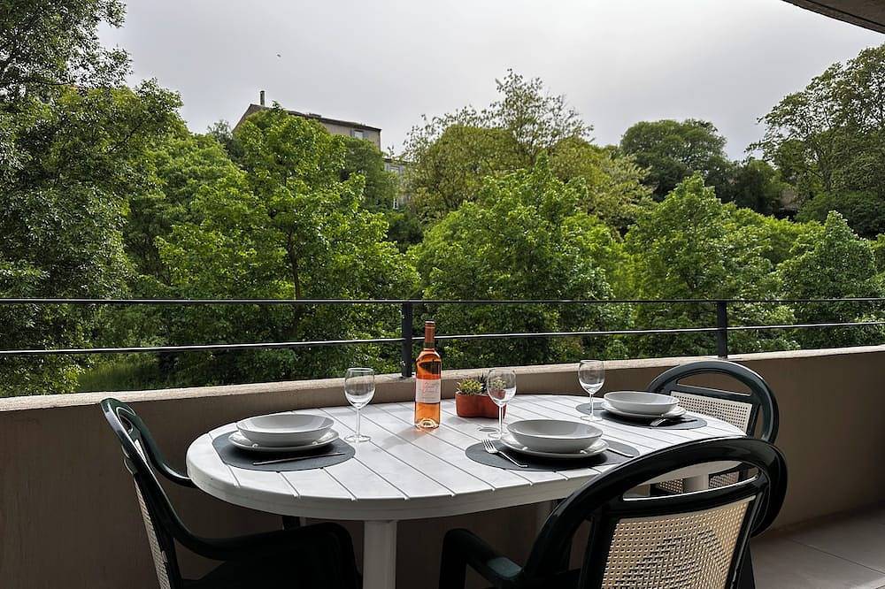 Appartement entier, Le 27 Grimaldi, T2 au calme de 50m2 à 5 min du Festival de Piano in La Roque-d'Anthéron, Région d'Aix-en-Provence