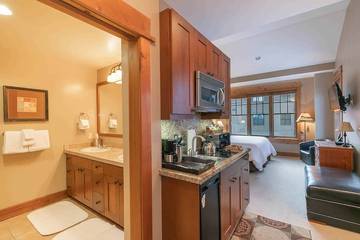 Vacation Apartment for 2 Guests in Northstar California, Placer County, Picture 1