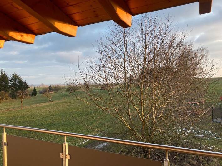 Apartamento entero, Apartamento 'Doppelzimmer 3' con terraza compartida, jardín compartido y Wi-Fi in Nerenstetten, Öllingen Region