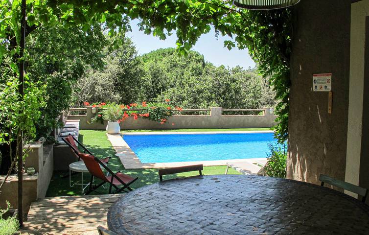 Appartement de luxe avec piscine et parking, à 2,5 km du centre-ville in Saint-Maximin-la-Sainte-Baume, Région de Brignoles