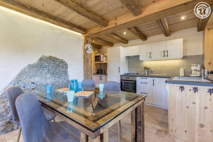 Gîte pour 4 personnes, avec jacuzzi et sauna à Combloux - 3