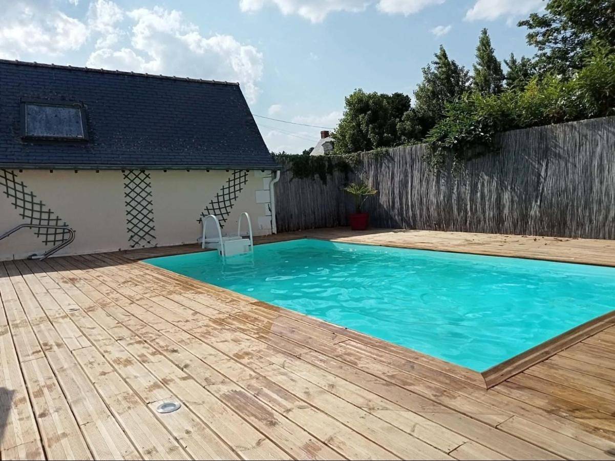 Appartement entier, One-Bedroom Apartment in Beaufort-en-Vallée, Région d'Angers