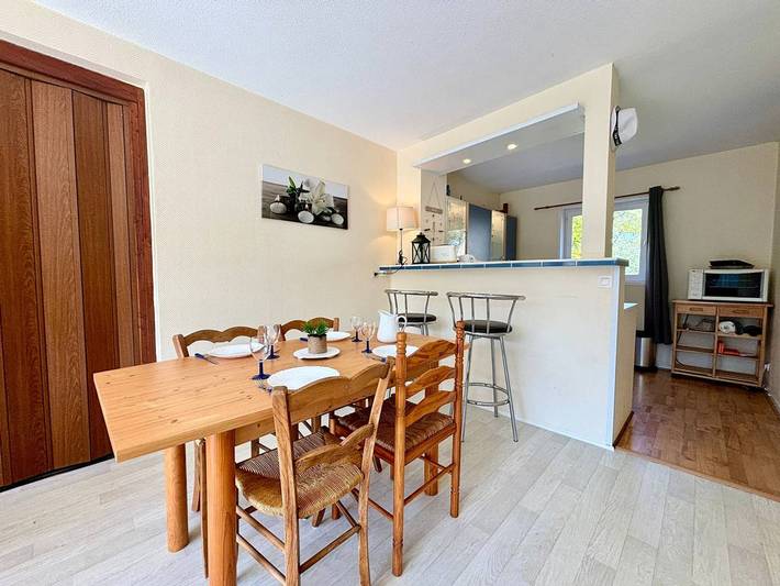 Ganze Wohnung, Gemütliche T2-Wohnung mit Kabine, 450m vom Meer und Strand – Platz für 4 Personen in Carnac Plage, Carnac