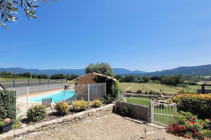 Ferienhaus für 2 Personen, mit Garten und Pool - 1