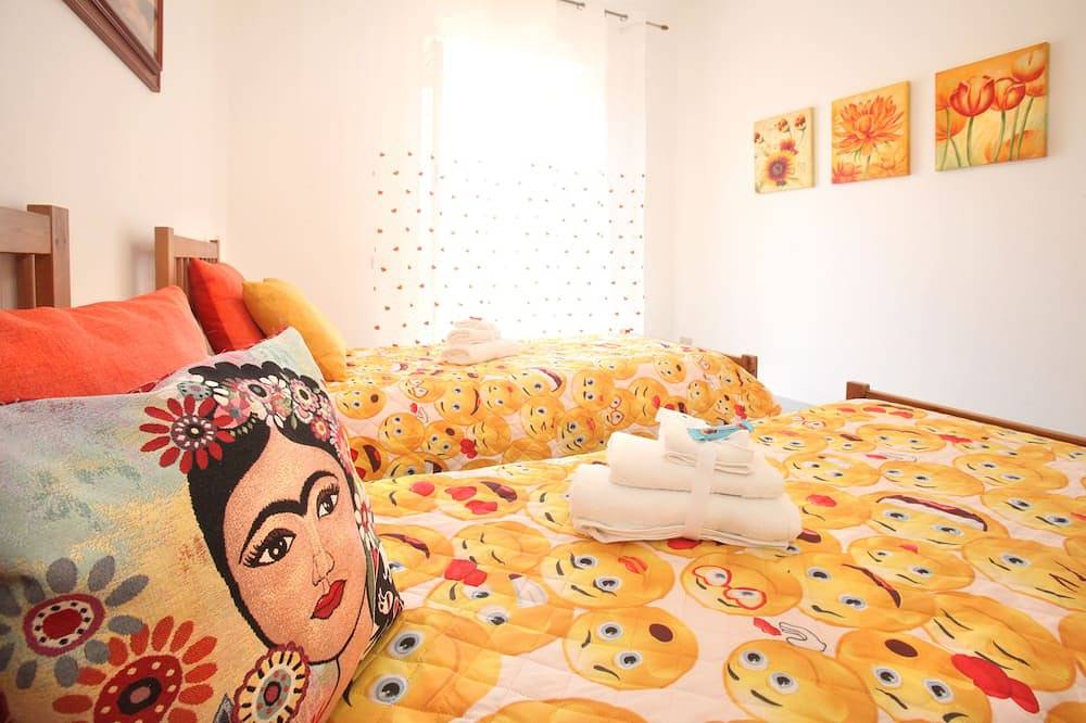 Entire apartment, Located in Ercolano, 700 m from the ruins of Ercolano family apartment in Ercolano, Vesuvio National Park