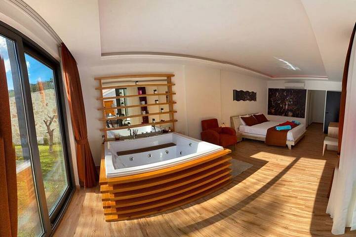 Luxury Romantic Hillside Villa with breath taking views. in Kaş, Saklıkent