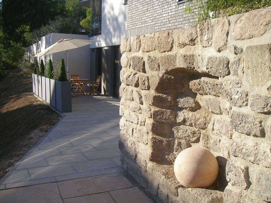 Ganze Ferienwohnung, Studio3 - Ferienwohnung (Wohnzimmer mit offener Küche, Schlafzimmer, Bad, Terrasse) in Wartburg, Eisenach