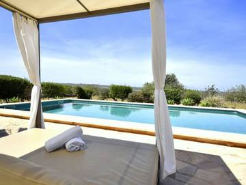 785879 Ses cases in Manacor, Mallorca Osten für 7 