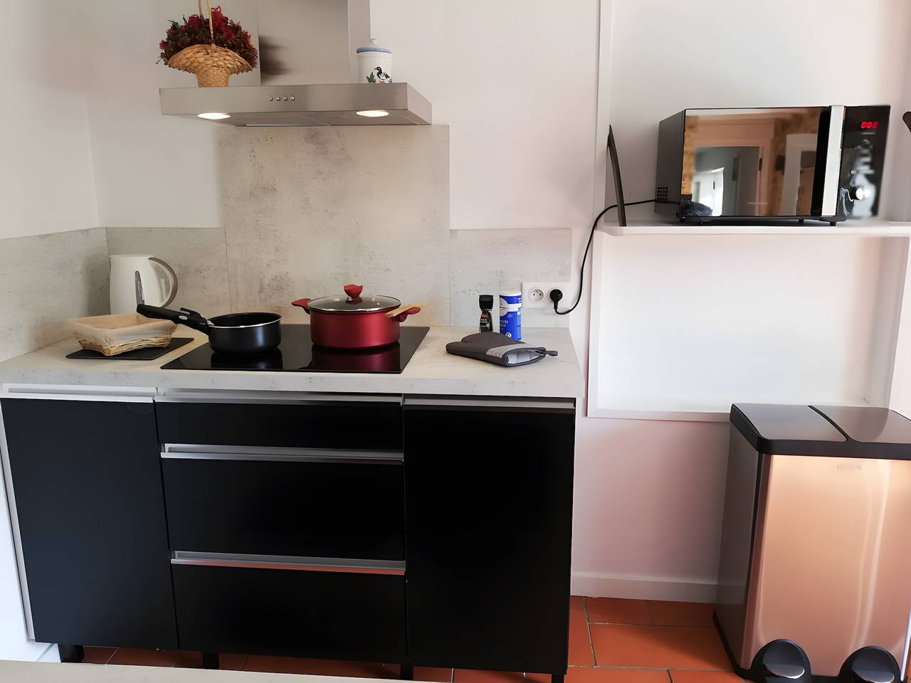 Gîte "Pequeña Casa" 3 Estrellas, Piscina de Sal Climatizada y Jardín Privado in Sarlat-la-Canéda, Périgord Noir