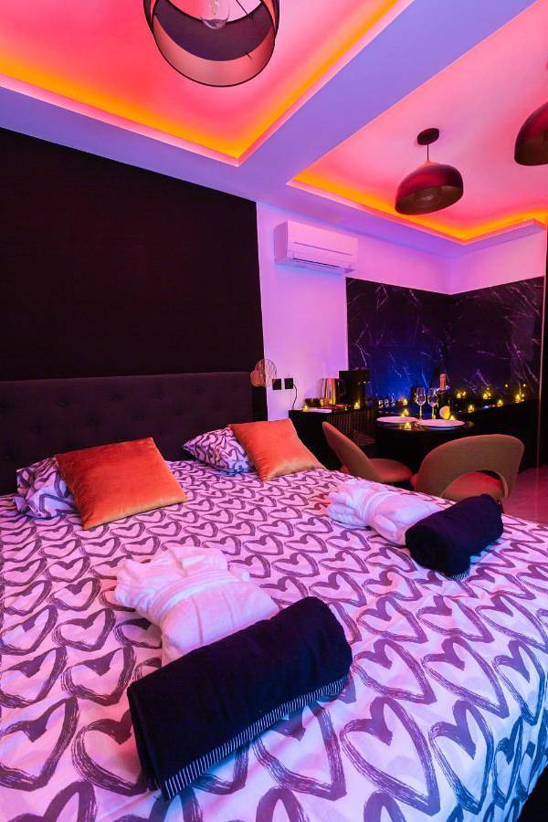 Gîte pour 2 personnes, avec jacuzzi dans Palais des Papes - 2