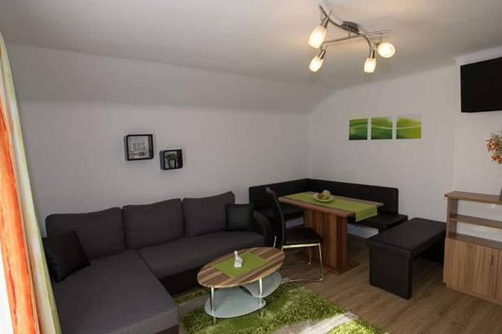 Apartamento de vacaciones para 5 personas, con balcón y jardín - 1