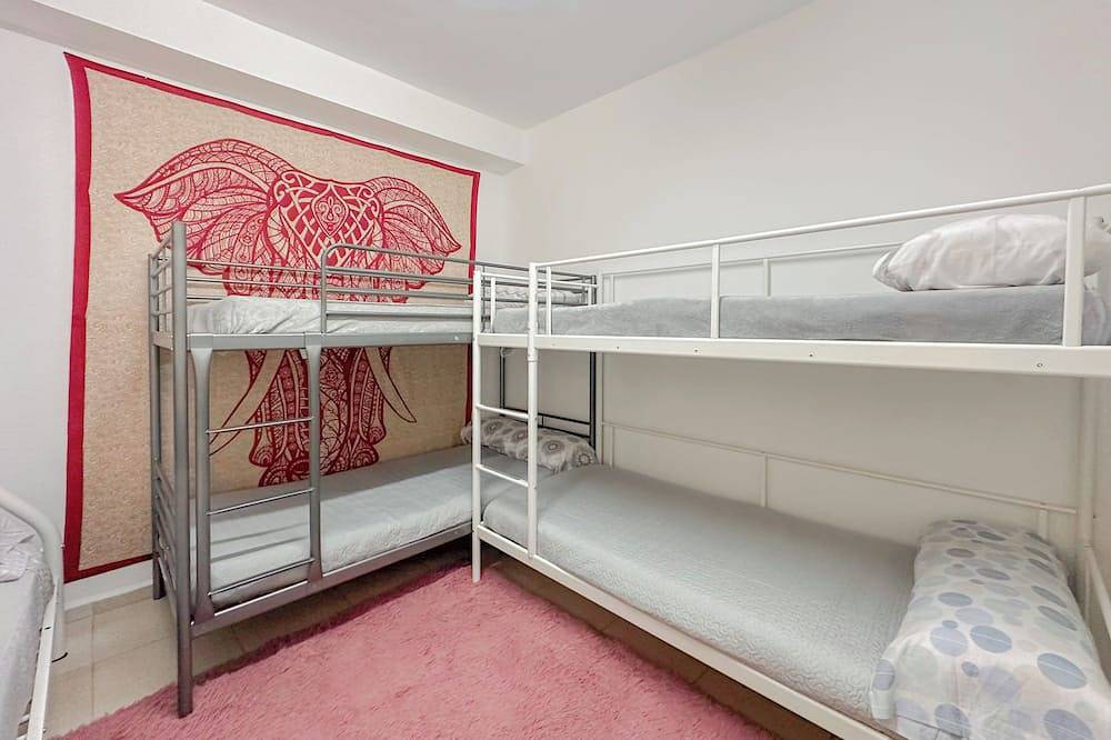 Apartamento entero, Casa en Paterna, la zona mas tranquila y segura de Valencia con Parking Incluido in Paterna, Costa de Valencia