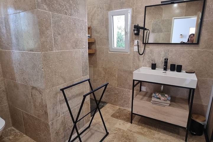 Location de vacances pour 2 personnes, avec piscine à Varages - 3