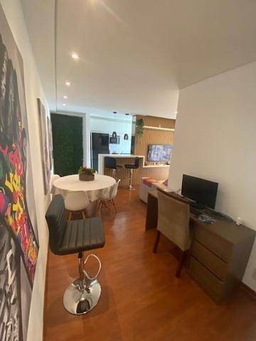 Casas e apartamentos de temporada para 4 pessoas, com vista e piscina e ainda jardim em Joinville 