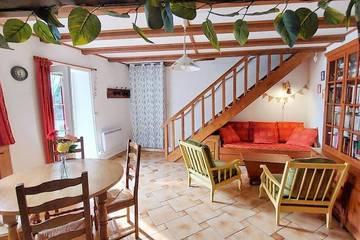 Location De Vacances pour 4 Personnes dans Anglards-de-Salers, Massif central, Photo 4