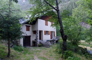 Gîte pour 8 personnes, avec terrasse et jardin, animaux acceptés dans Vallée des Merveilles