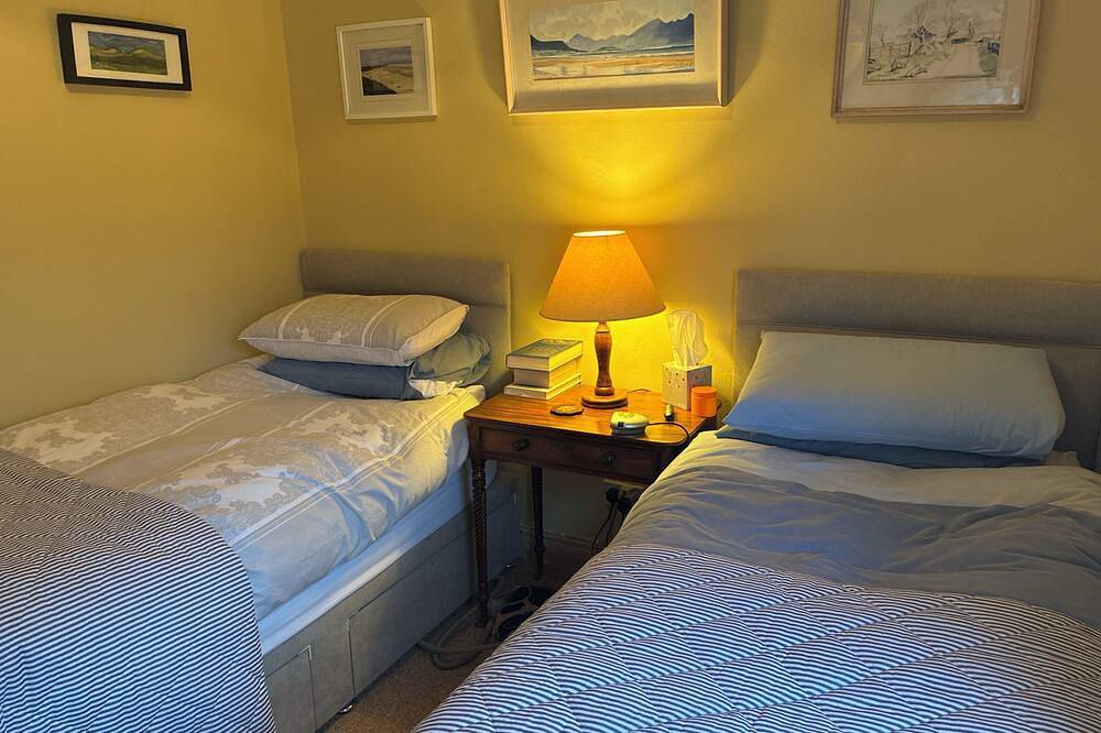Modernisiertes, komfortables Ferienhaus in der Nähe von Stränden mit blauer Flagge auf dem Dingle-Weg in Castlegregory ED, Dingle Halbinsel