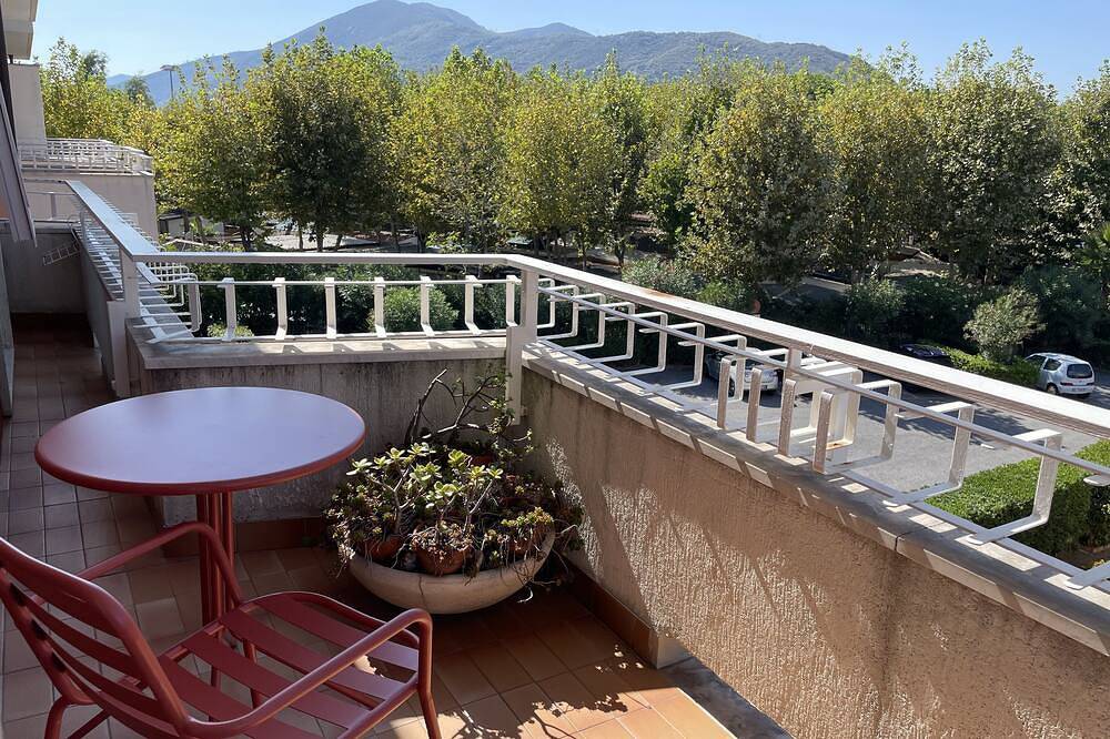 Entire apartment, Albenga Sea front,  20 mt from beach, splendid sea view .Smart working, holidays in Albenga, Riviera di Ponente