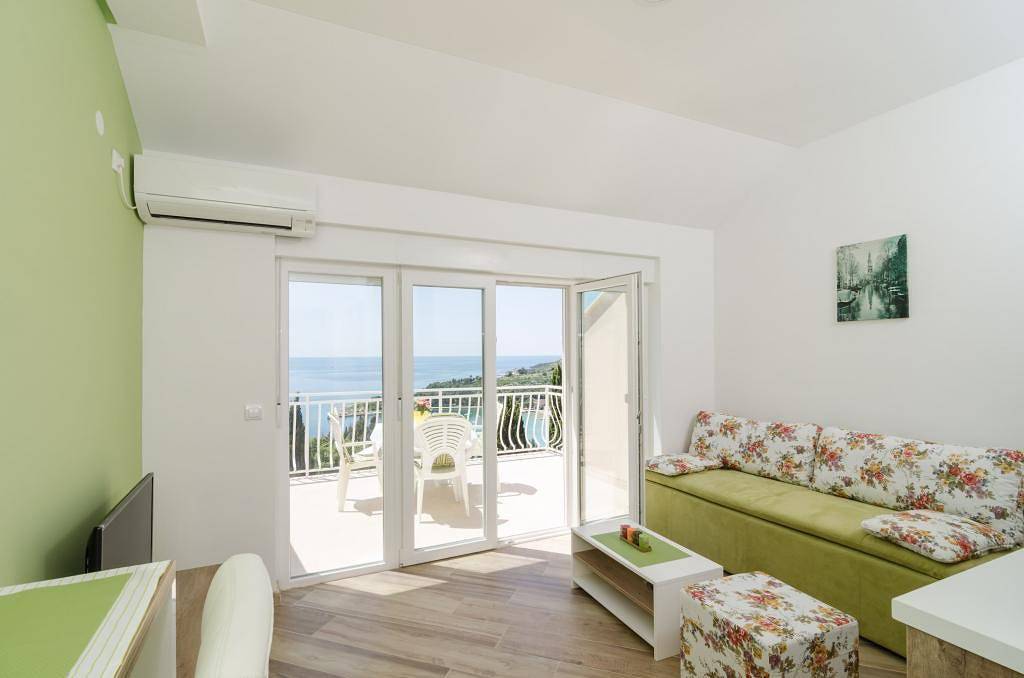 Ganze Wohnung, Ferienwohnung für 4 Personen mit Balkon in Općina Župa dubrovačka, Dubrovnik-Neretva