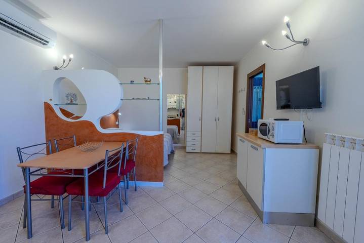 Gîte pour 2 personnes, avec balcon à Leinì - 2
