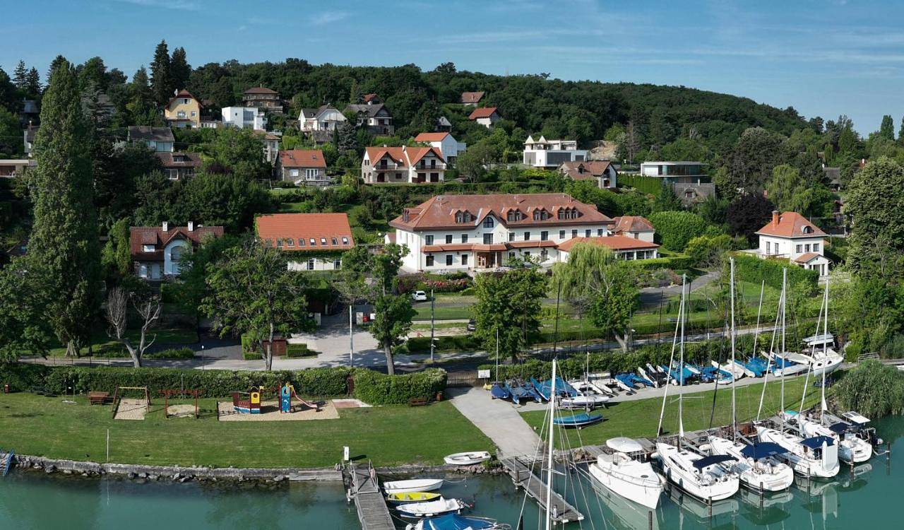 Aquilo Hotel Panoráma in Tihany, Balatonfüredi járás