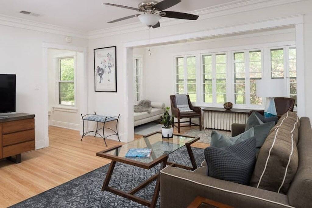 Historic Home in the Heart of the City on Street Car Line in Kansas City, Missouri
