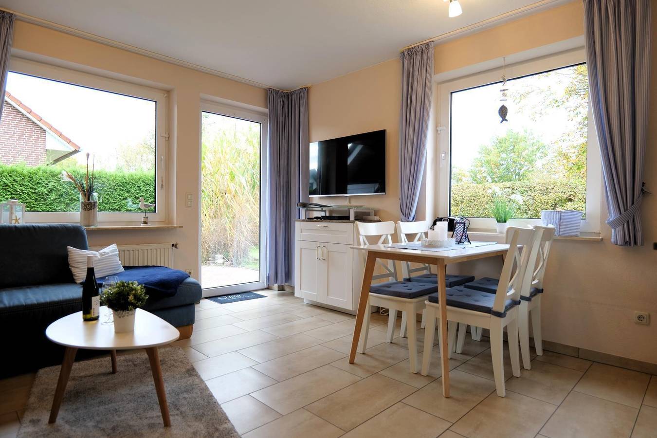 Ganze Ferienwohnung, Haus Resi, Ferienanlage Haus Achtern Diek in Otterndorf, Cuxland