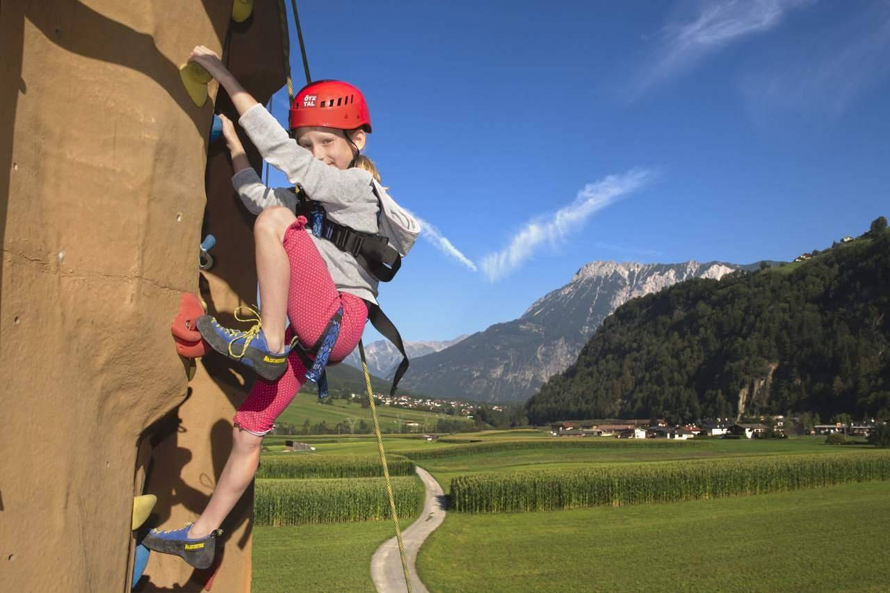 Ganze Ferienwohnung, Doppelzimmer mit Dusche/Wc und Zustellbett in Stubaier Alpen, Längenfeld
