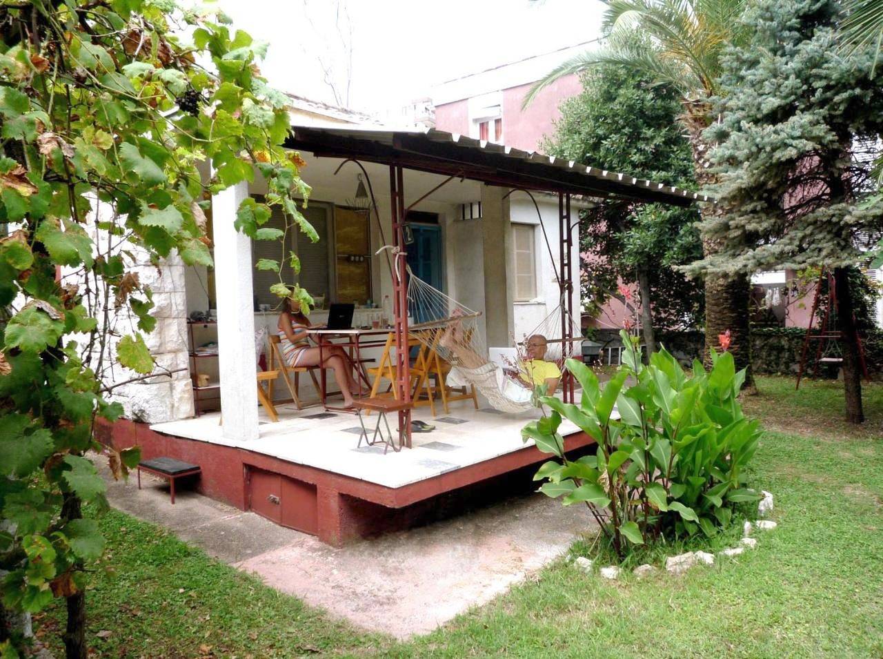Vintage Summer House in Budva, Opština Budva