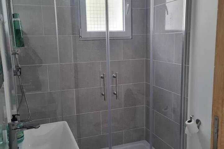 Appartement entier, Résidence Dica- Studio 30 mètres,proche de port de plaisance in Port-Saint-Louis-du-Rhône, Région d'Arles