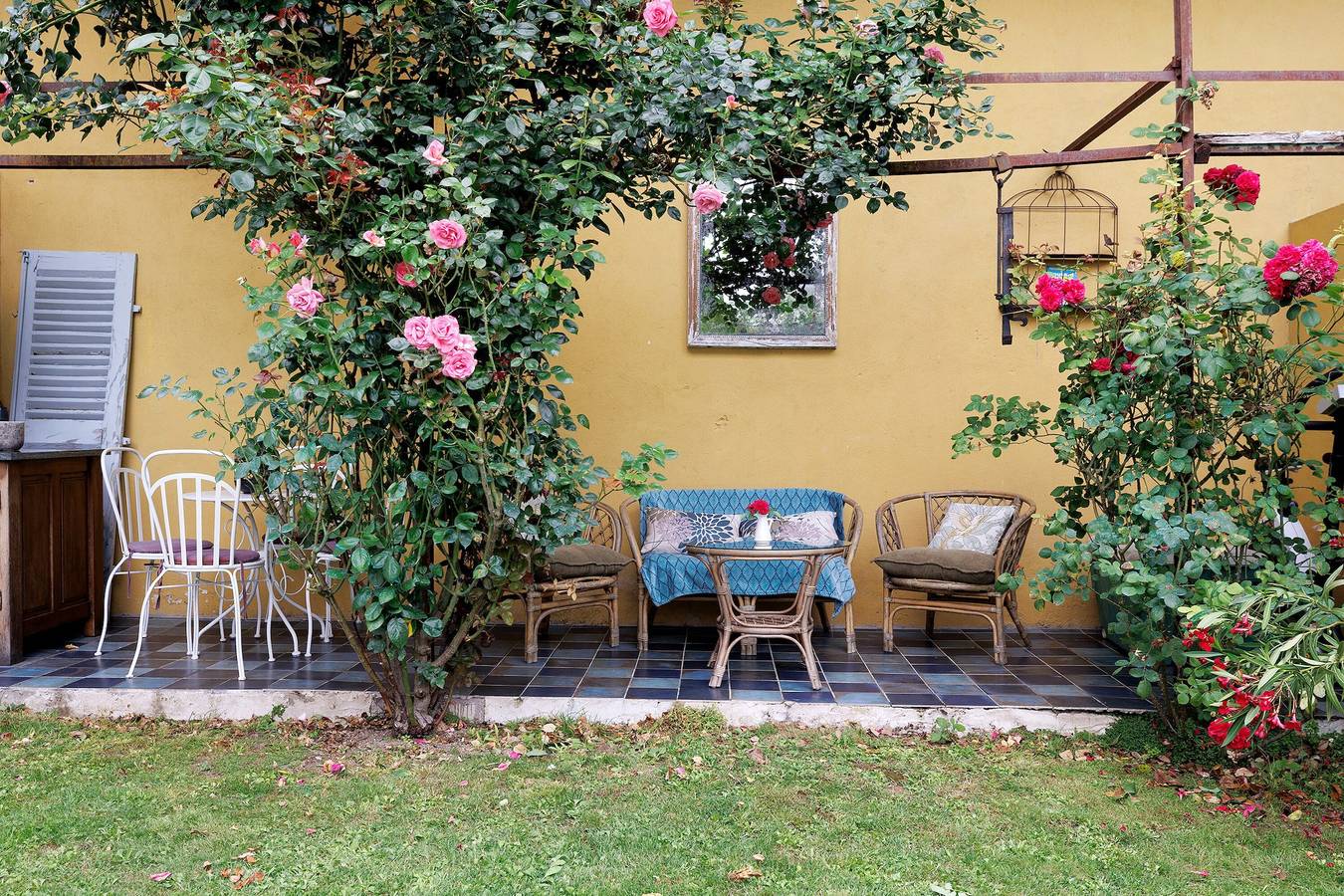 Ganze Wohnung, Apartment 'La Tourelle Des Cordeliers' mit privater Terrasse, Gemeinschaftsgarten und Wlan in Loches, Loches und Umgebung