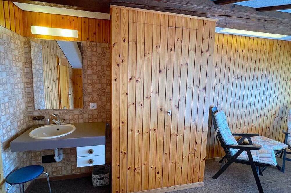 Geheel appartement, Concierge, Lake Thun/Alps Scenic Views by Swisshut in Sigriswil, Meer van Thun