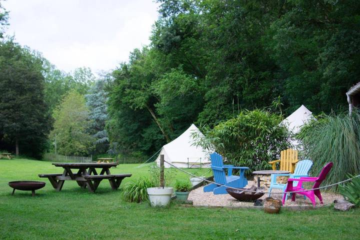 Camping pour 20 personnes, avec jacuzzi ainsi que jardin et piscine dans Périgord Vert - 4