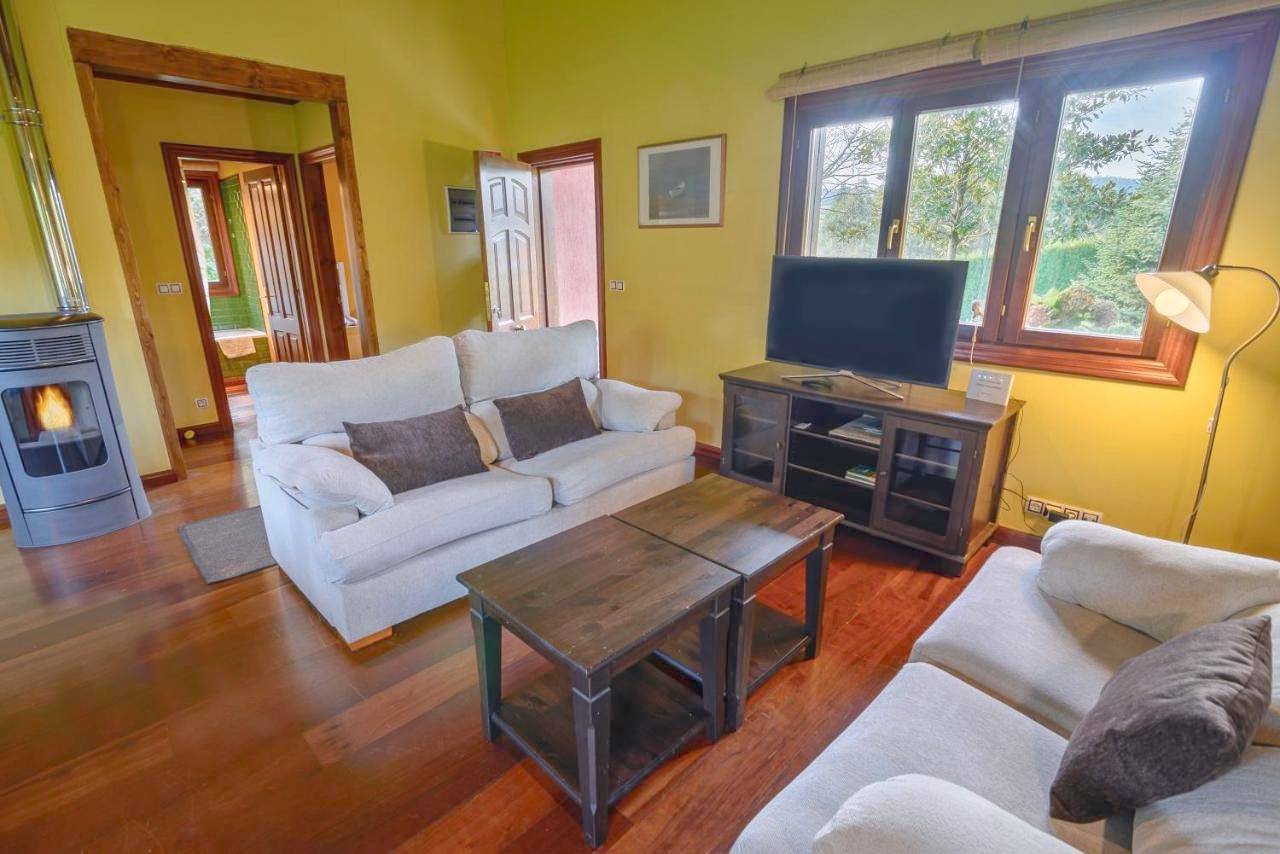 La Casina de Punticiella in Aronces, Cudillero