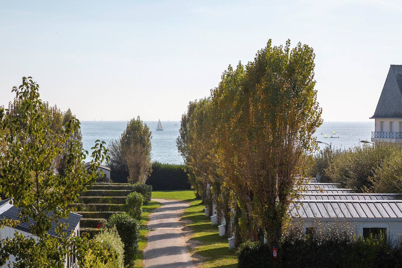 Entire apartment, Apartment 'Le Penfret' with Sea View, Shared Pool and Wi-Fi in La Forêt-Fouesnant, Côte de Cornouaille
