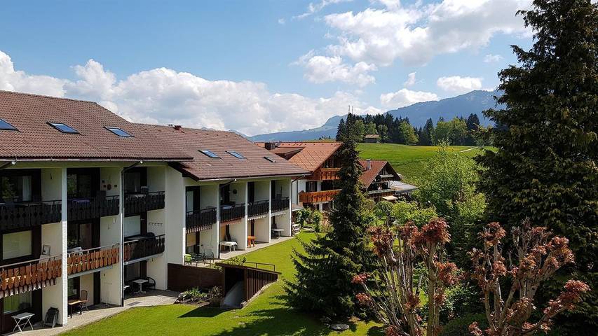 Ferienwohnung für 2 Personen, mit Garten und Pool in Obermaiselstein