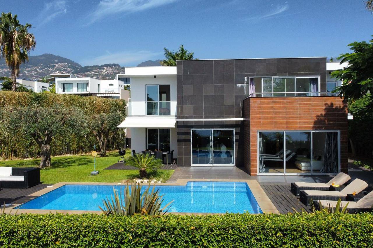 Villa Ravenala - by Lovelystay in São Martinho, Madeira