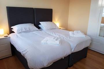 Apartment for 6 People in Southampton, South East England, Photo 1