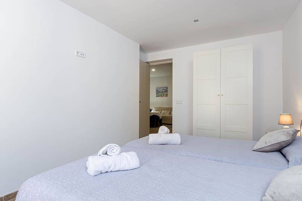 Entire apartment, Youhouse Ca Na Mosseta, cozy apartment for 2-3 guests in Porreres, South Majorca
