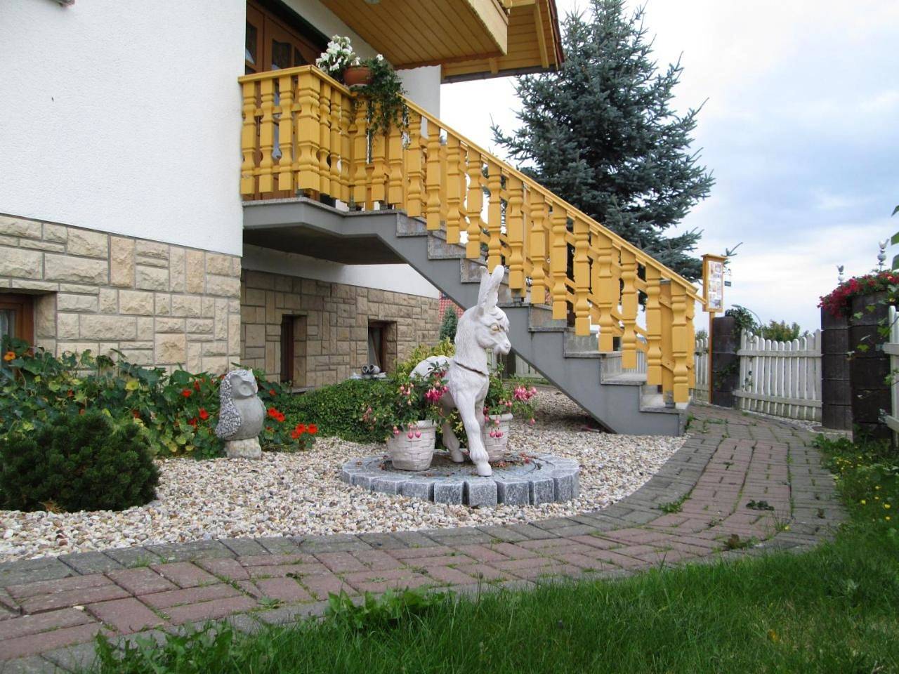 Ganze Wohnung, Apartment with Sauna in Thale, Harzvorland